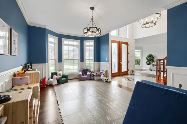 $1,159,000 | 155 Michigan Drive, Bloomingdale, IL 60108
