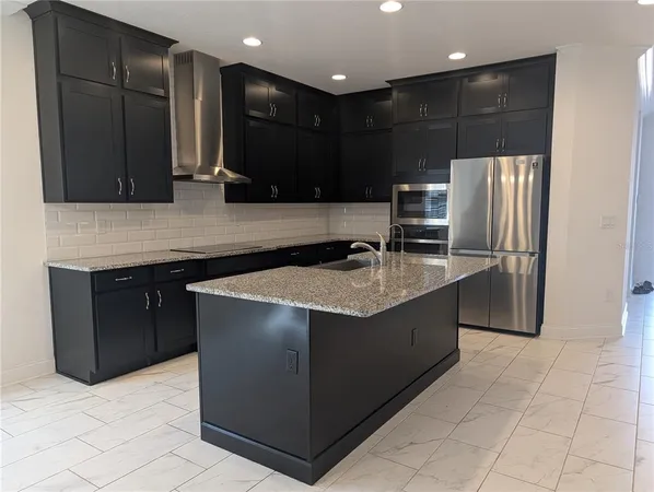 $2,800 | 703 Hyperion Drive, DeBary, FL 32713