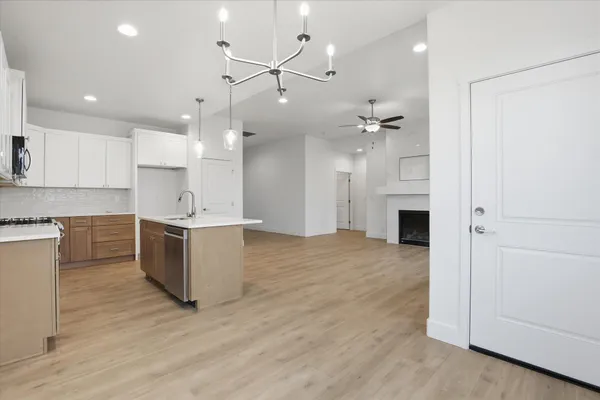 $505,850 | 22 North Country Club Drive, Unit 22, Deer Park, WA 99006
