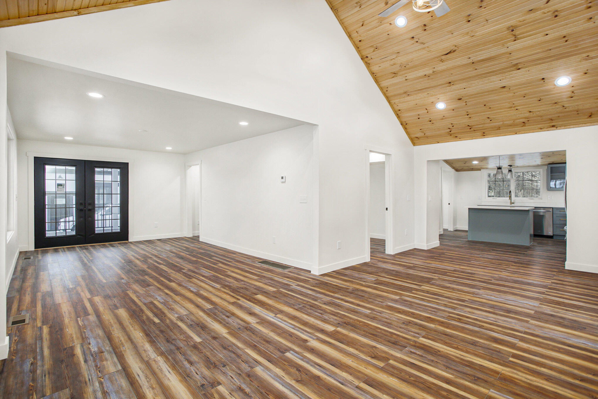 786 West Colon Road Bronson, MI 49028 - Photo 3 of 27 003_786_w_colon_rd_bronson_mi_49028_4_of