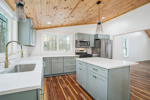 $650,000 | 786 West Colon Road, Bronson, MI 49028