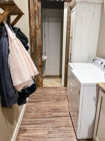 a view of a entryway of a house