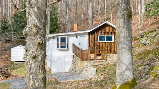 $250,000 | 1203 Bottom Creek Lane, Bent Mountain, VA 24059
