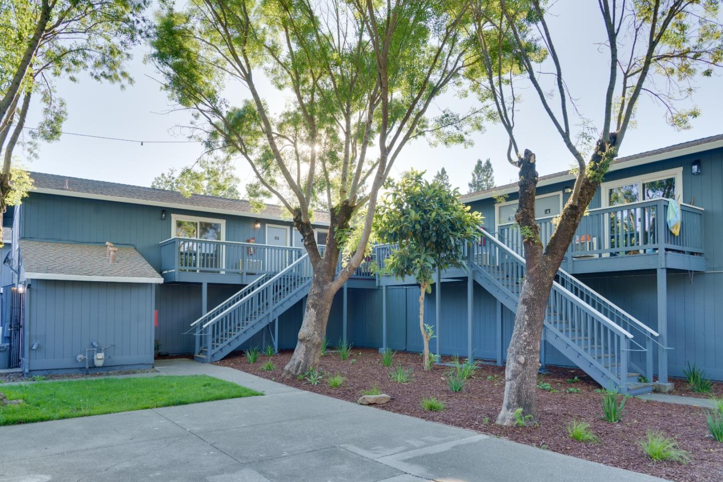 647 Dutton Avenue Santa Rosa, CA 95407 - Photo 8 of 21 Gallery Image 8