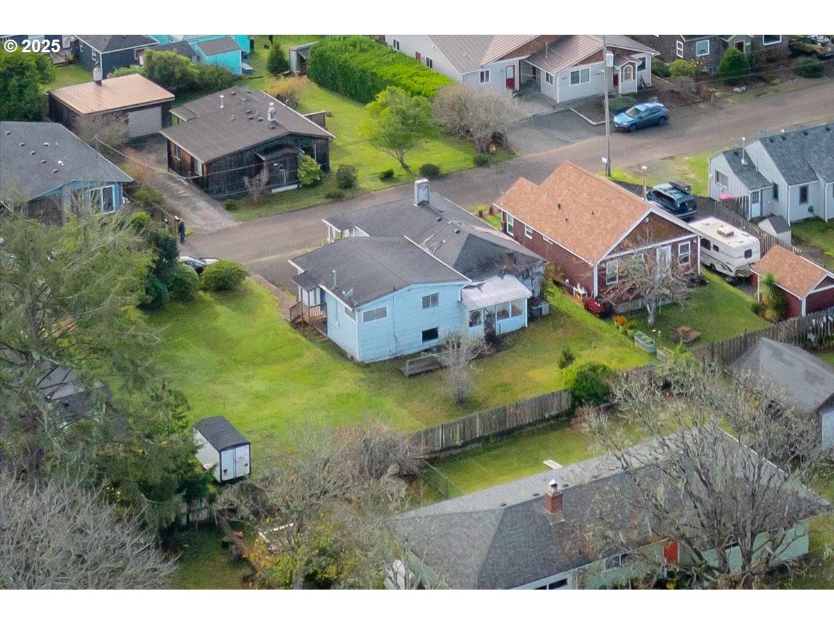 1110 6th Avenue Seaside, OR 97138 - Photo 9 of 48