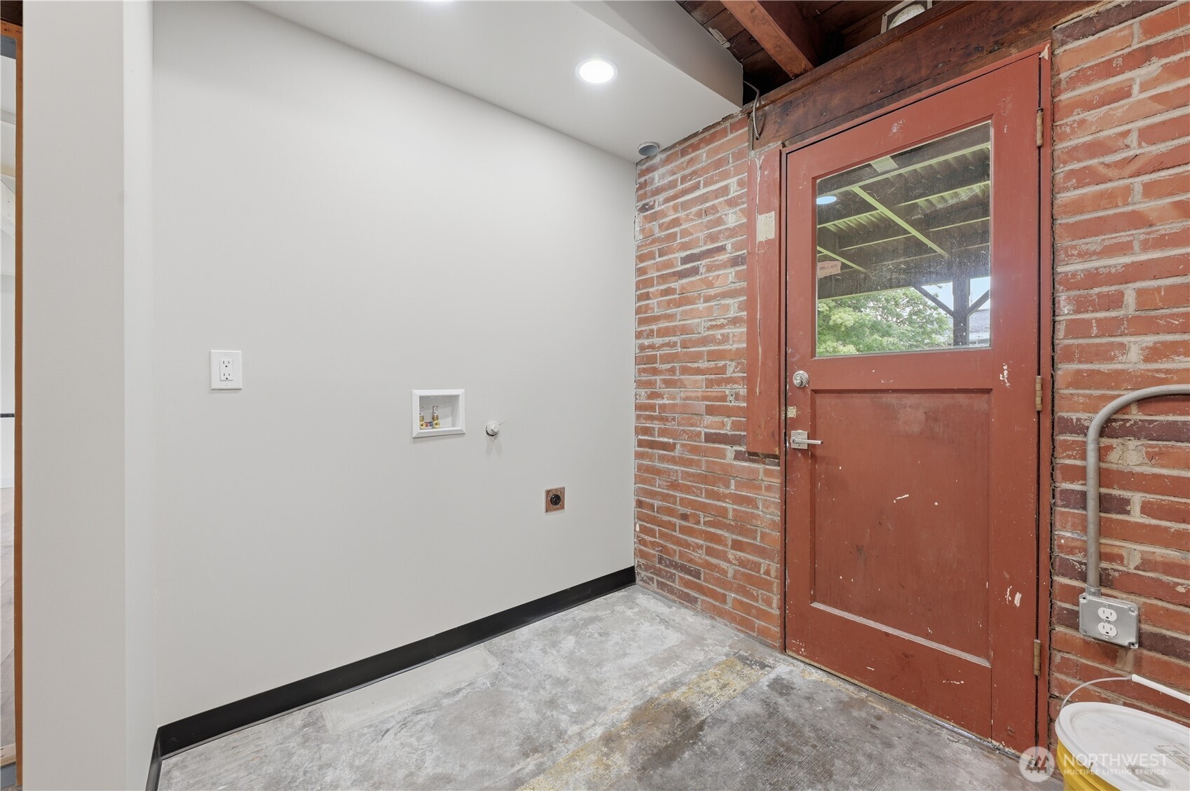 627 Southwest Normandy Road Normandy Park, WA 98166 - Photo 15 of 23