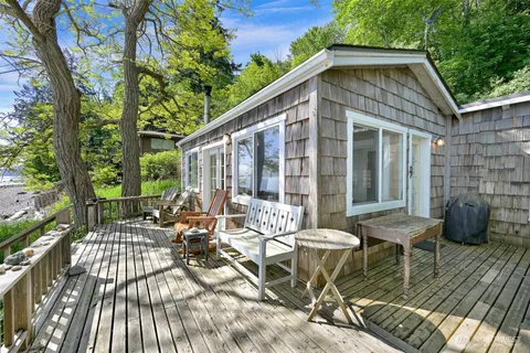 $950,000 | 1865 Seacrest Drive, Lummi Island, WA 98262