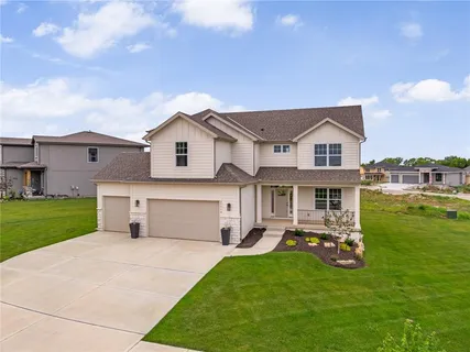$650,000 | 25010 West 142nd Street, Olathe, KS 66061
