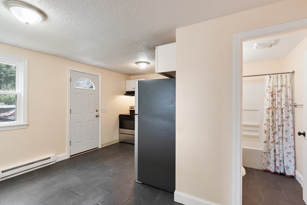 6 Maverick Road Worcester, MA 01604 - Photo 10 of 37 Gallery Image 10