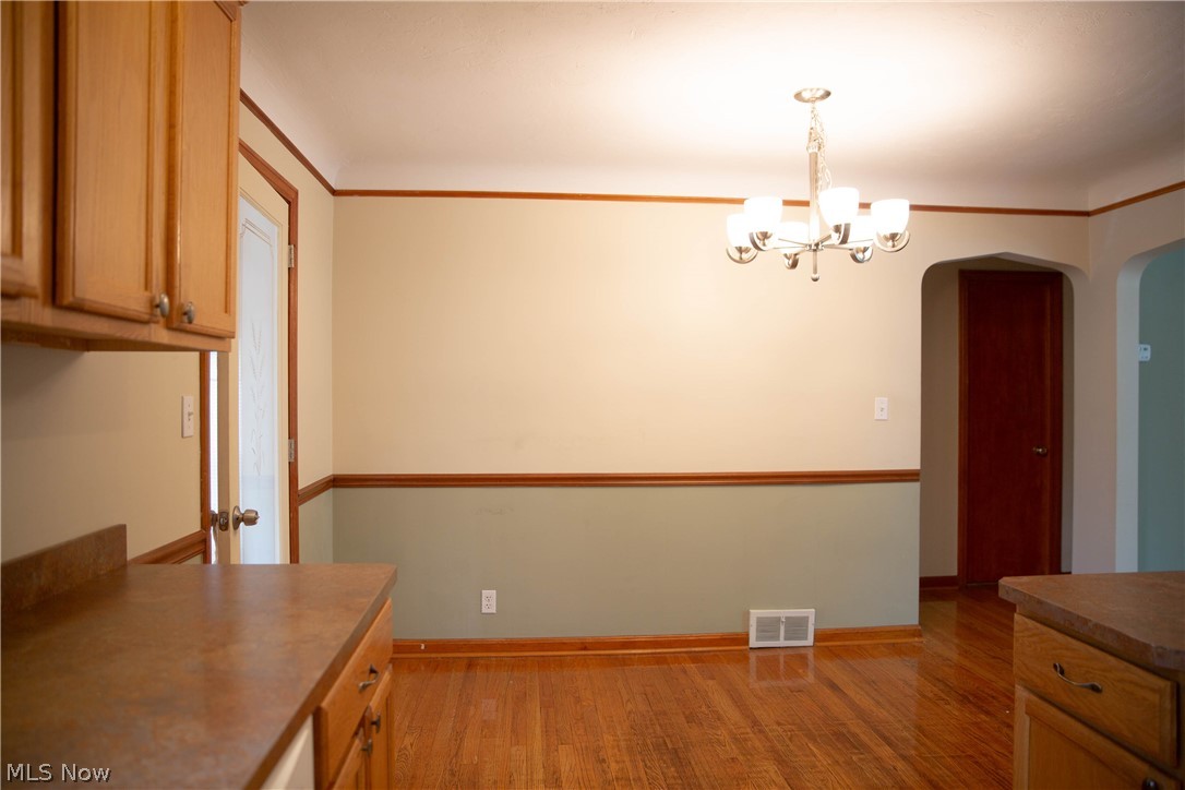 1216 Avondale Road Cleveland, OH 44121 - Photo 10 of 19