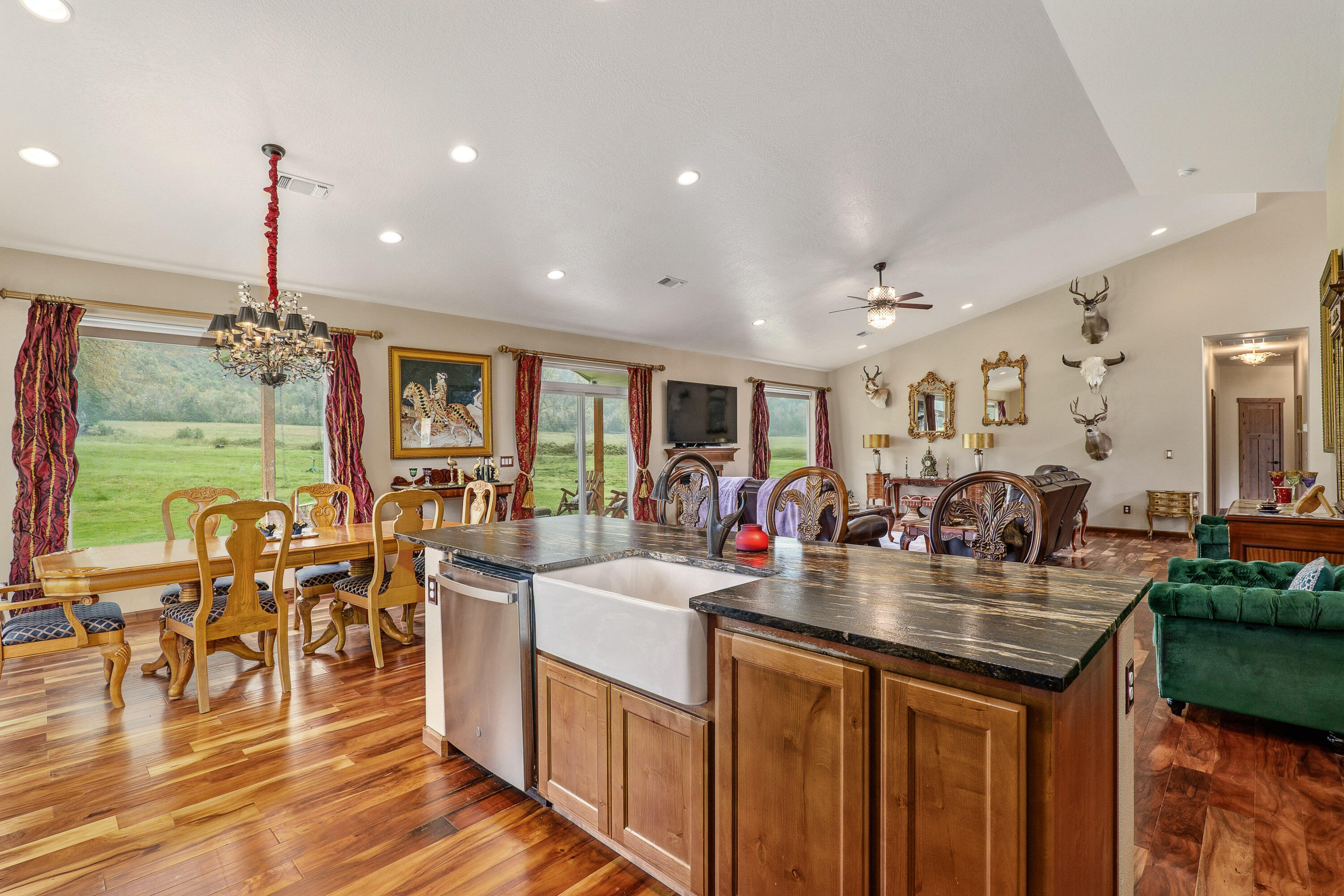 1775 Leland Road Wolf Creek, OR 97497 - Photo 20 of 49 Leland20