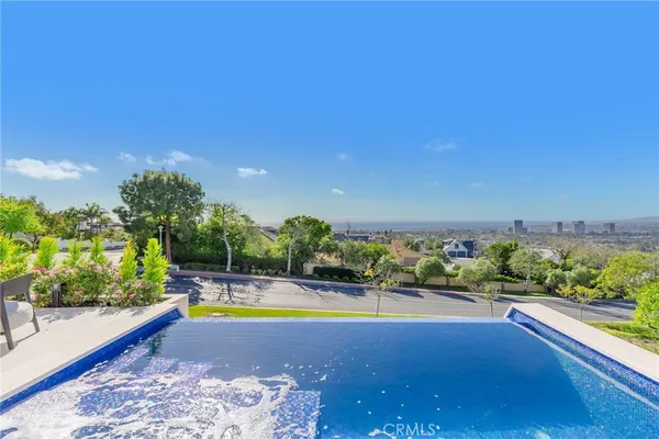 $16,800,000 | 4 Geneve, Newport Beach, CA 92660