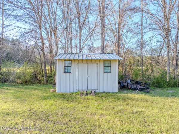 $200,000 | 238 County Road 275, Water Valley, MS 38965