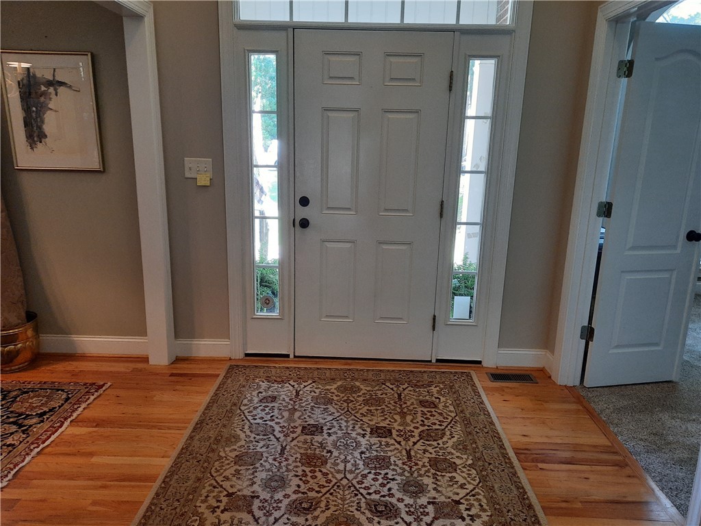 139 Port Royal Anderson, SC 29621 - Photo 4 of 40 Foyer