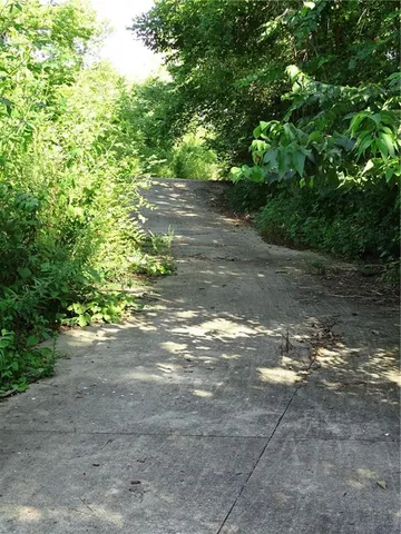 $450,000 | 15915 Eisenhower Road, Leavenworth, KS 66048