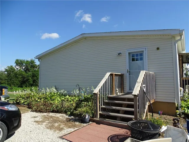 $450,000 | 15915 Eisenhower Road, Leavenworth, KS 66048