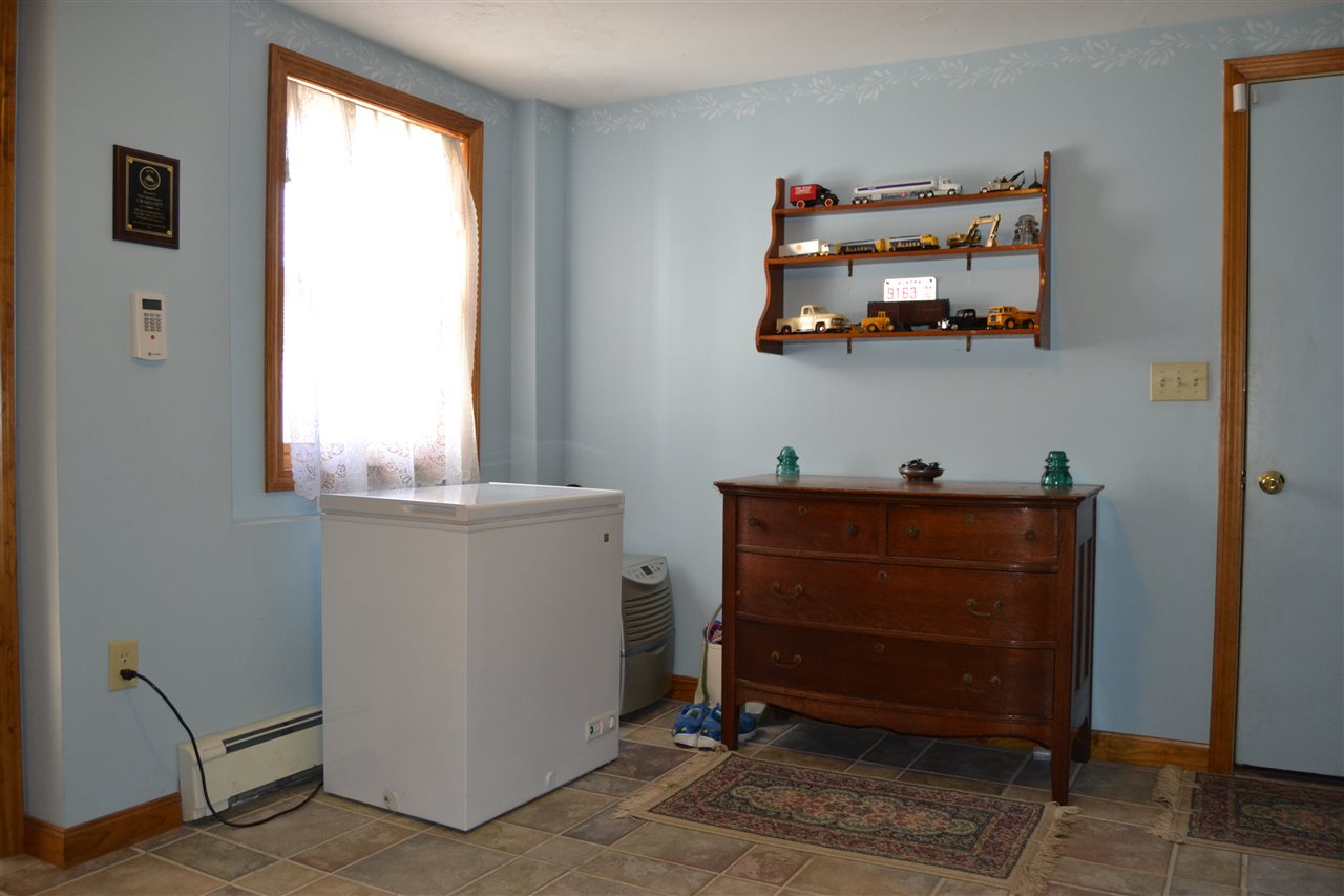 48 Woodhill Hooksett Road Bow, NH 03304 - Photo 25 of 39