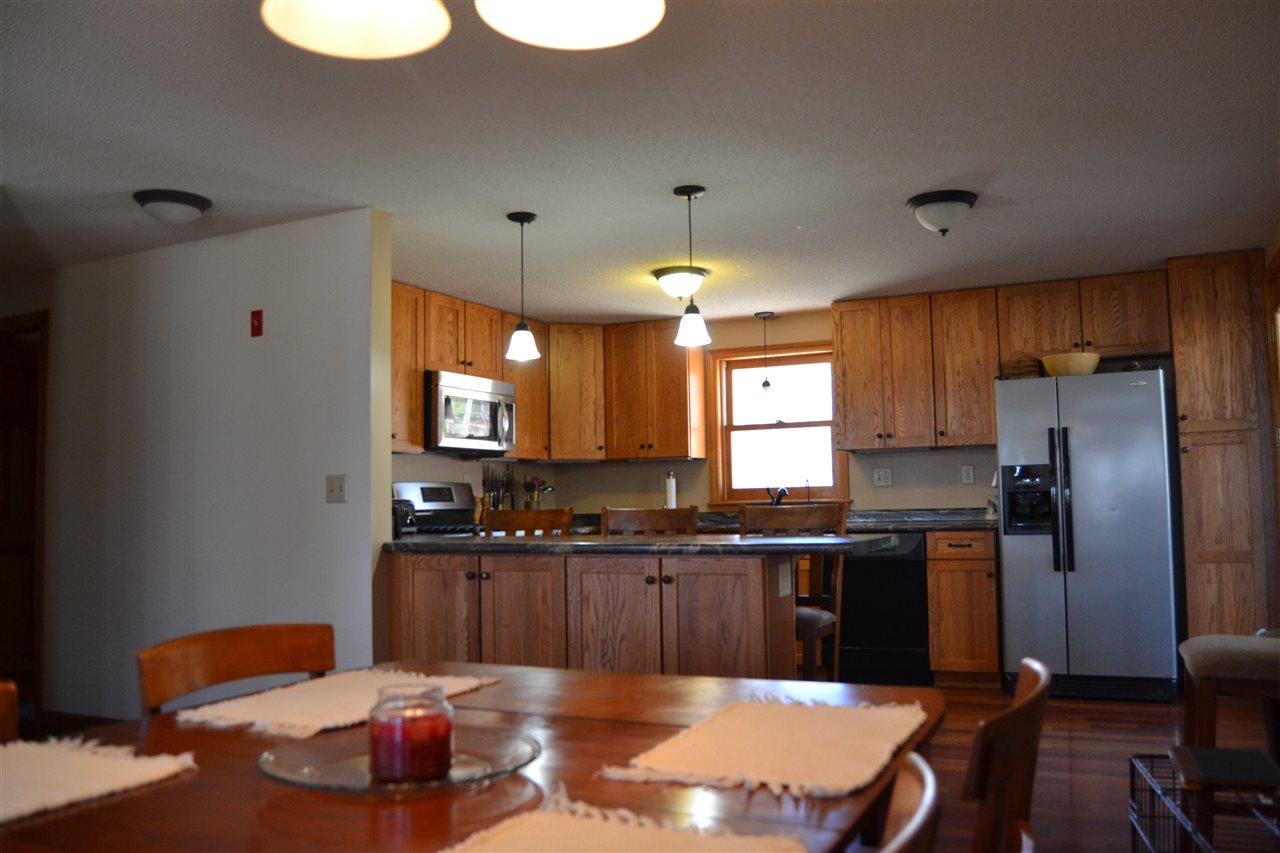 48 Woodhill Hooksett Road Bow, NH 03304 - Photo 5 of 39