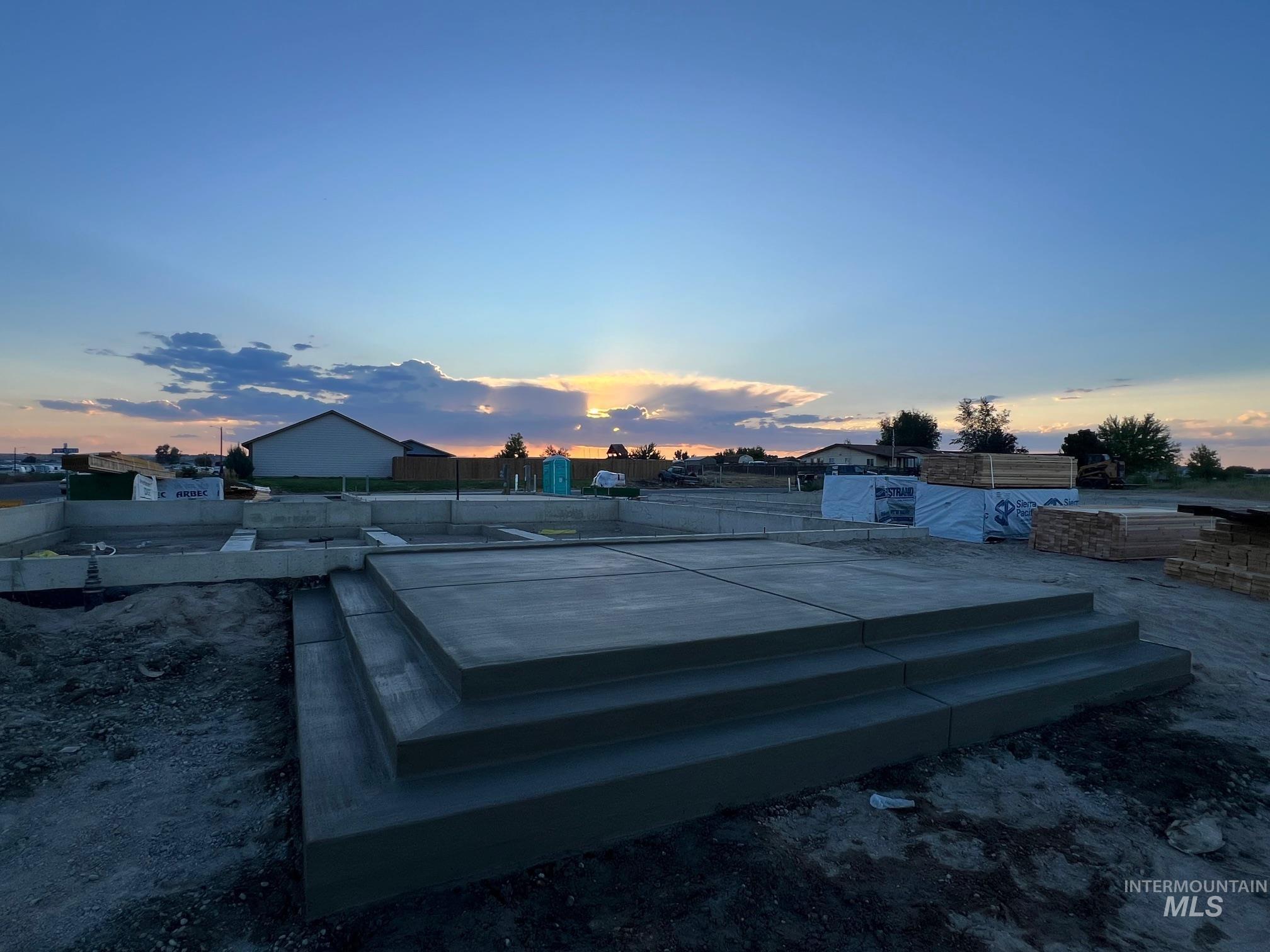 812 North 5th Street Nyssa, OR 97913 - Photo 22 of 22 View of pool