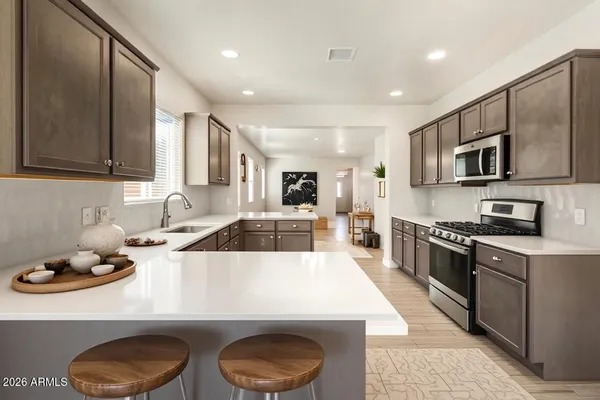 $385,000 | 304 Brookhaven Place, Sierra Vista, AZ 85635