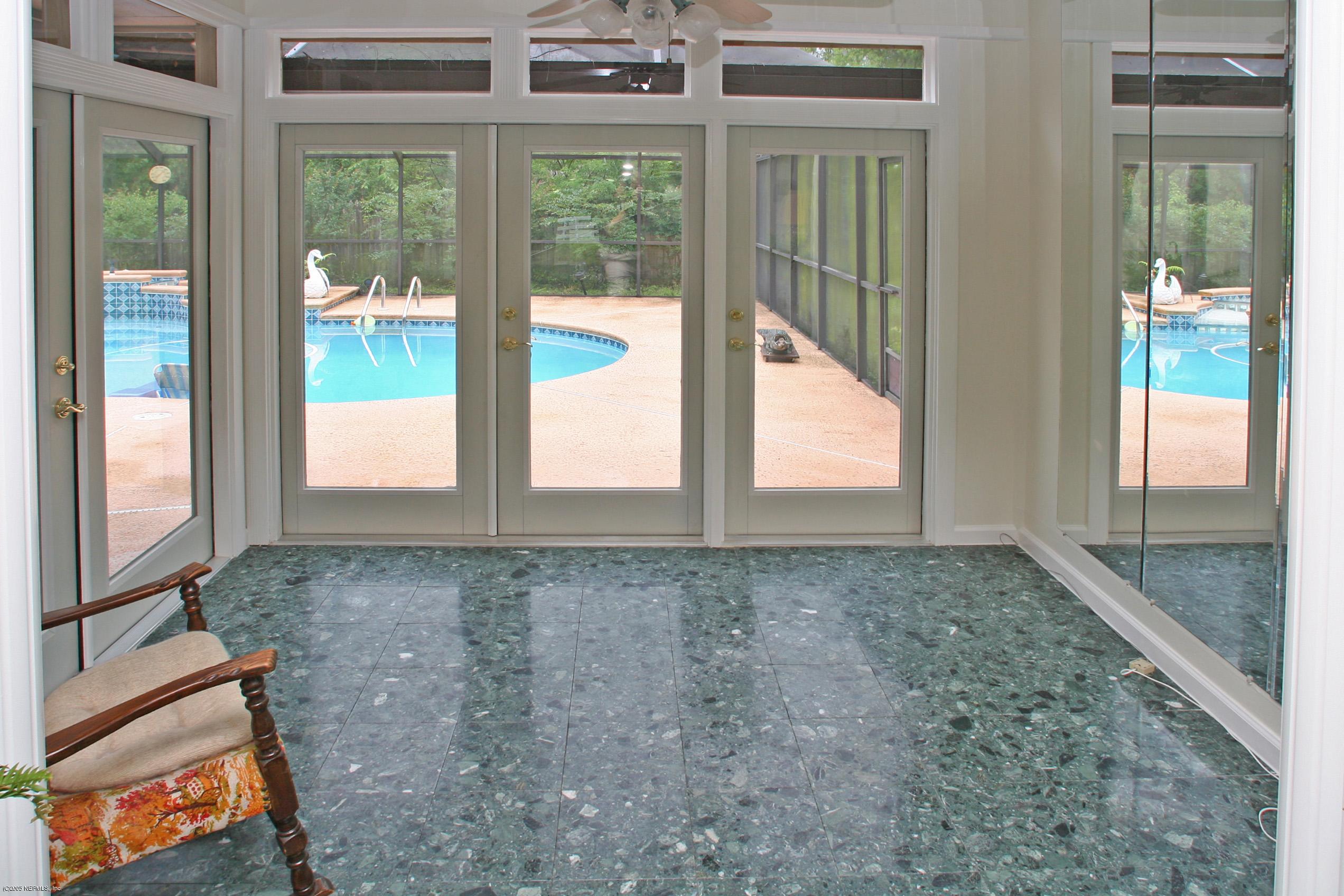 12650 Brady Road Jacksonville, FL 32223 - Photo 11 of 11 Sunroom