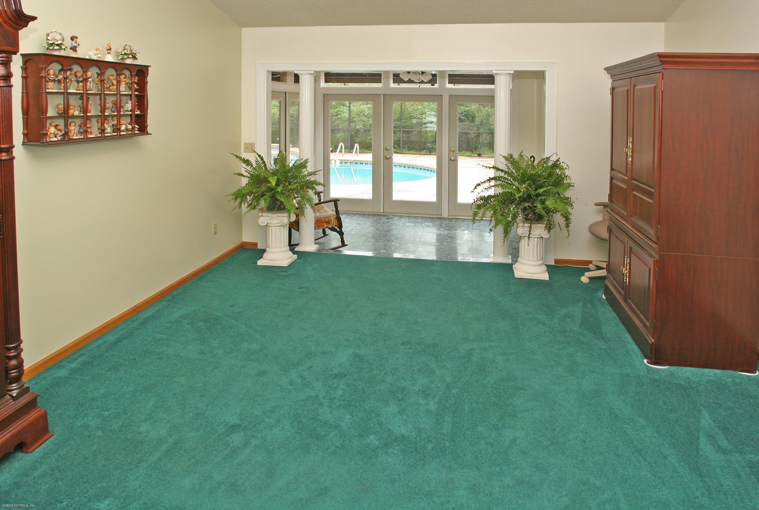 12650 Brady Road Jacksonville, FL 32223 - Photo 5 of 11 Living Room