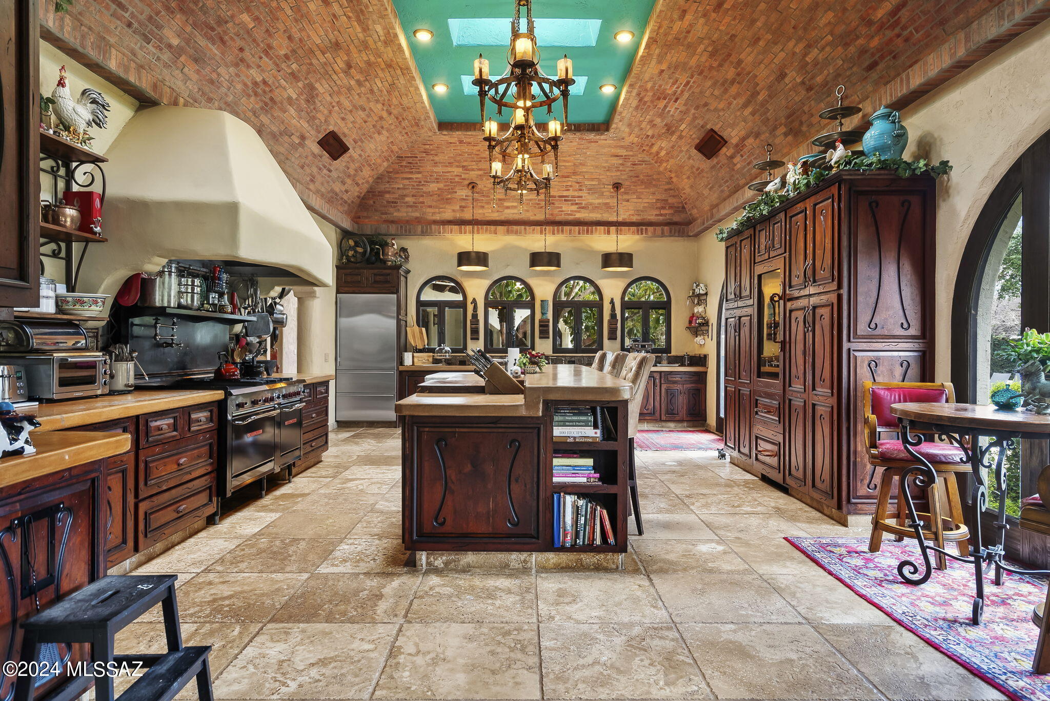 45 Clark Crossing Road Tumacacori, AZ 85640 - Photo 12 of 50 a view of a dining room with furniture