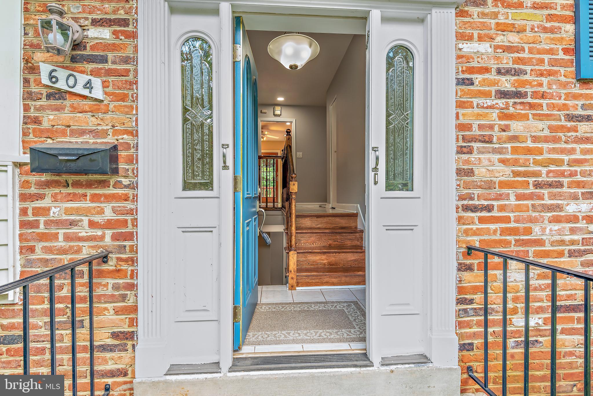 604 Kenbrook Drive Silver Spring, MD 20902 - Photo 3 of 63