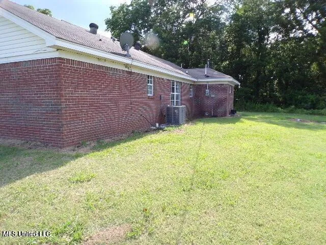 $138,500 | 5521 Dubbs Road, Dundee, MS 38626