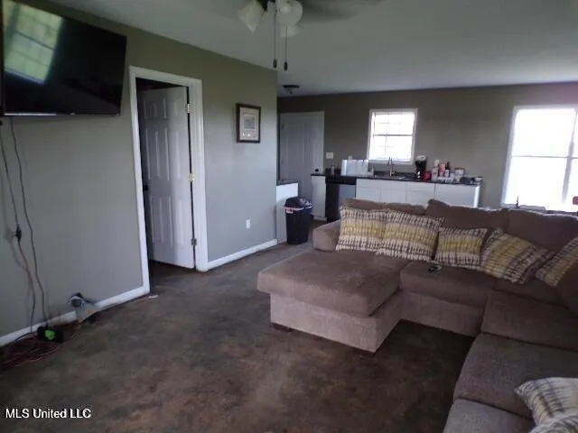 $138,500 | 5521 Dubbs Road, Dundee, MS 38626