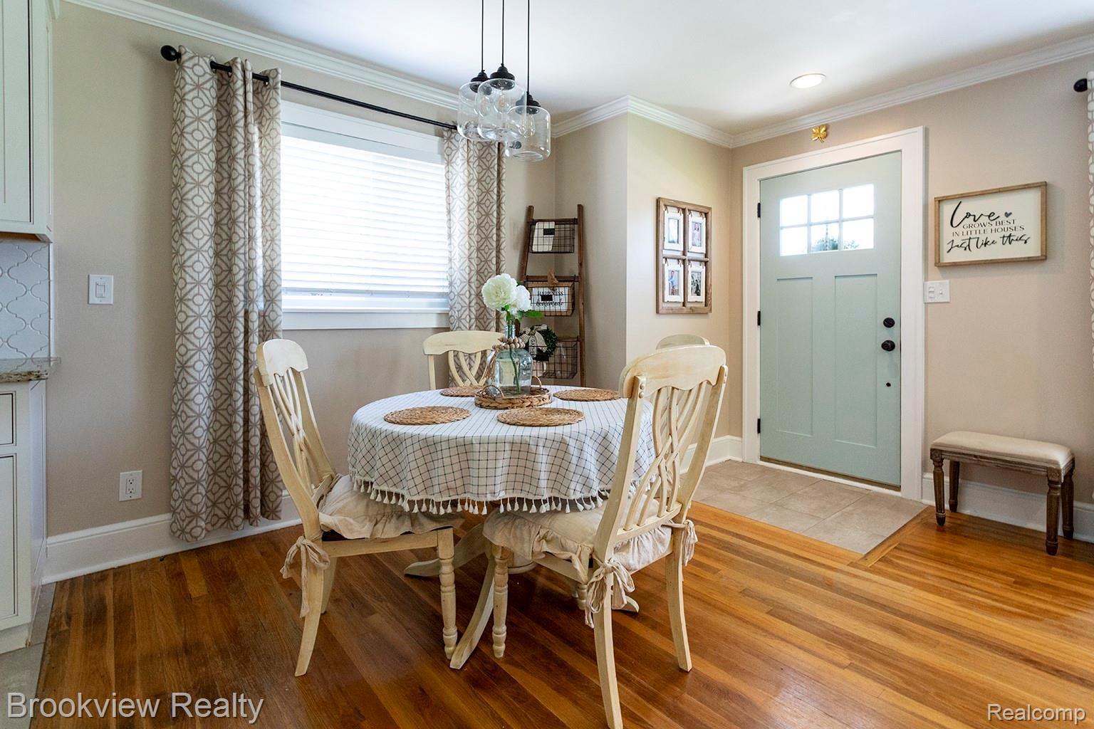 270 Winry Drive Rochester, MI 48307 - Photo 11 of 28 18.jpg