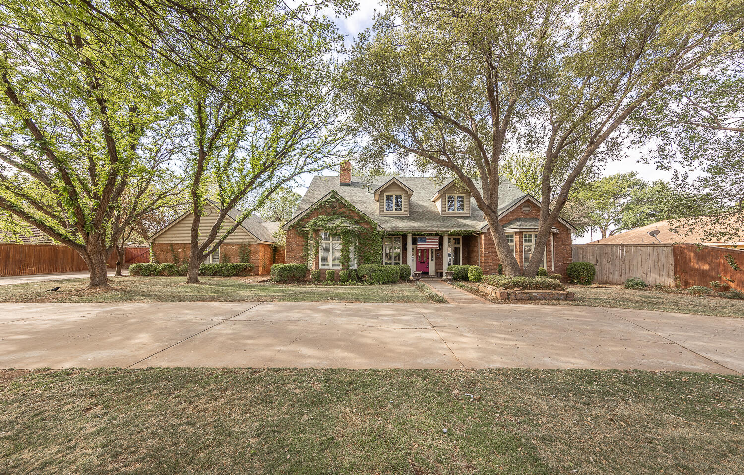 6711 3rd Street Lubbock, TX 79416 - Photo 1 of 29 2L9A5623