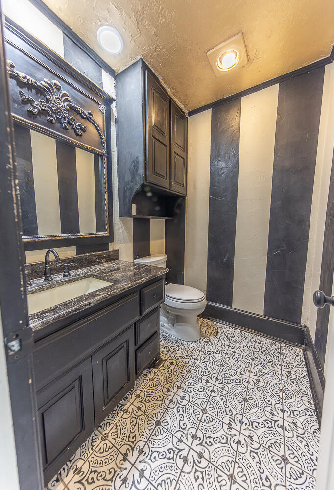 6711 3rd Street Lubbock, TX 79416 - Photo 10 of 29 2L9A5617