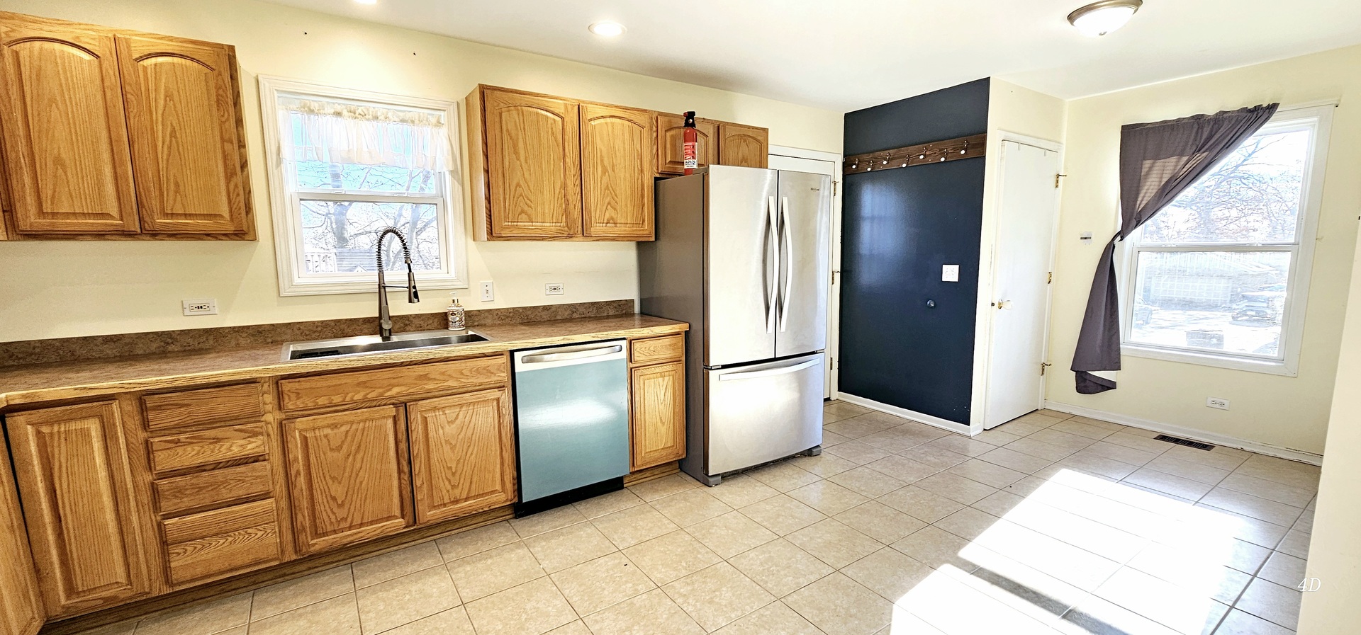 2820 Hickory Drive McCullom Lake, IL 60050 - Photo 5 of 26