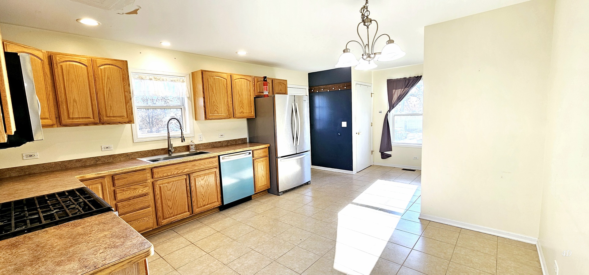 2820 Hickory Drive McCullom Lake, IL 60050 - Photo 8 of 26