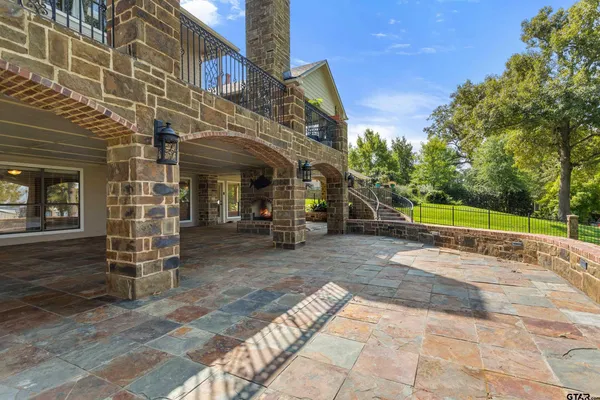 $1,350,000 | 18248 Lakeside Drive, Flint, TX 75762