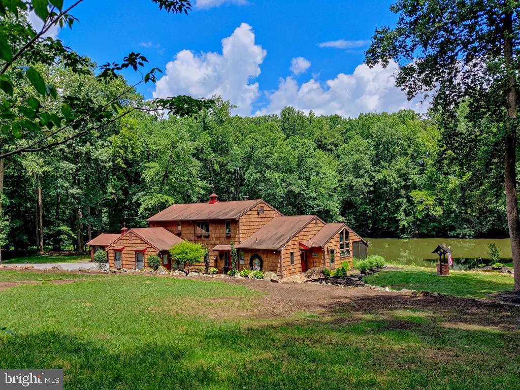 220 Isabella Road Elverson, PA 19520 - Photo 5 of 66 Gallery Image 5