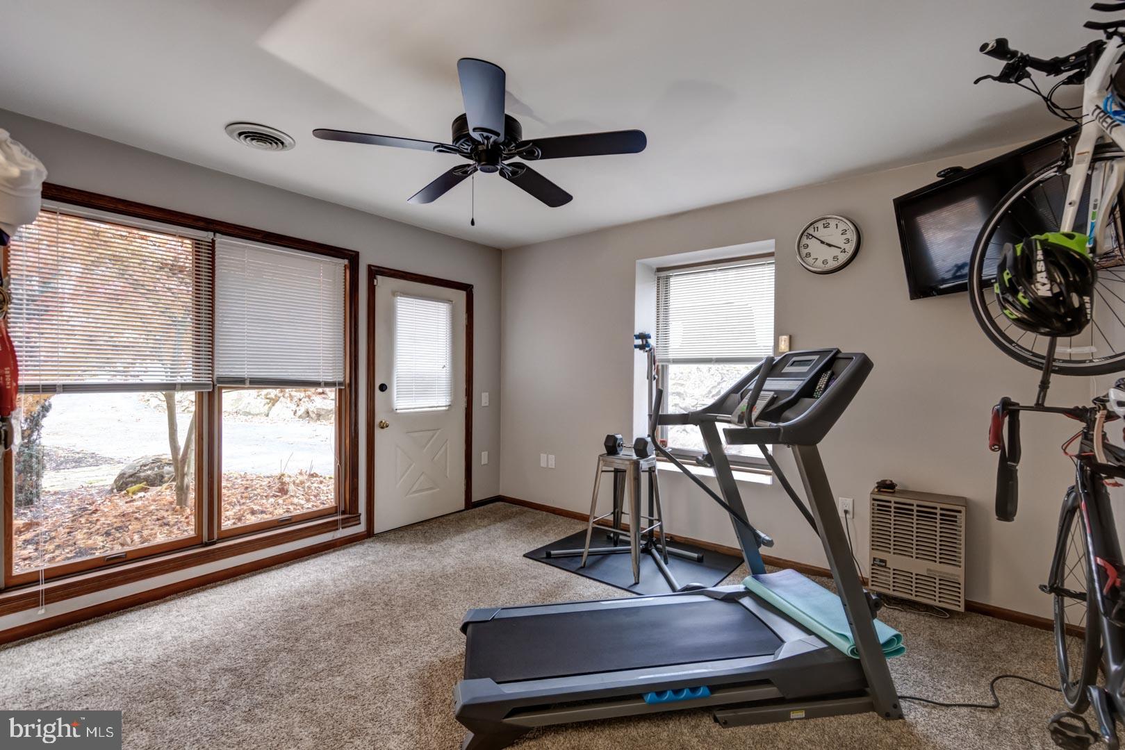 220 Isabella Road Elverson, PA 19520 - Photo 55 of 66 Guest Suite
