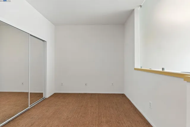 $399,000 | 1 Lakeside Drive, Unit 1006, Oakland, CA 94612