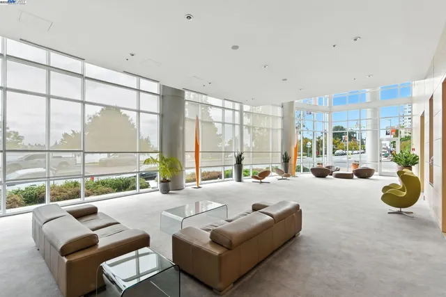 $399,000 | 1 Lakeside Drive, Unit 1006, Oakland, CA 94612