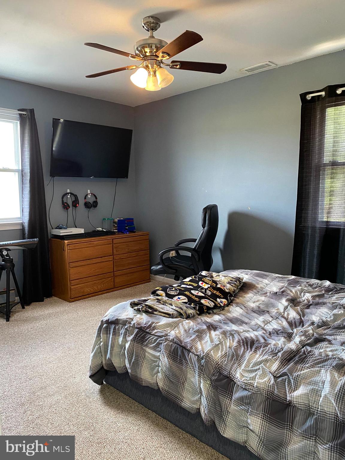 7312 Levin Dashiell Road Hebron, MD 21830 - Photo 15 of 37 one of two bedrooms upstairs
