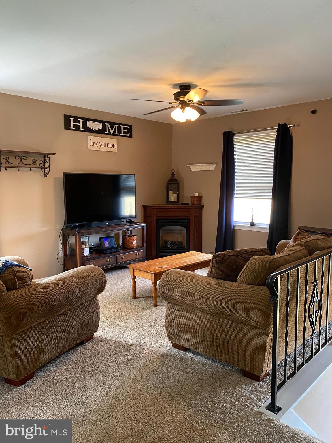 7312 Levin Dashiell Road Hebron, MD 21830 - Photo 6 of 37 the upstairs family room