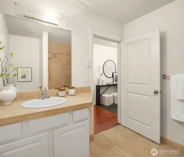 $575,000 | 1621 East Spring Street, Unit 1A, Seattle, WA 98122