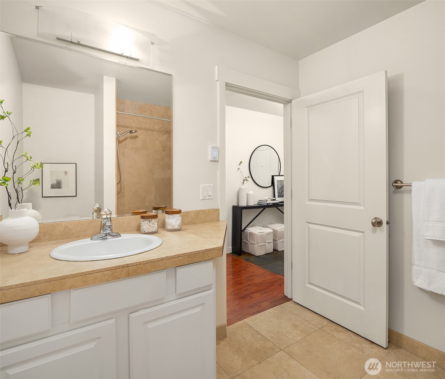1621 East Spring Street, Unit 1A Seattle, WA 98122 - Photo 13 of 17