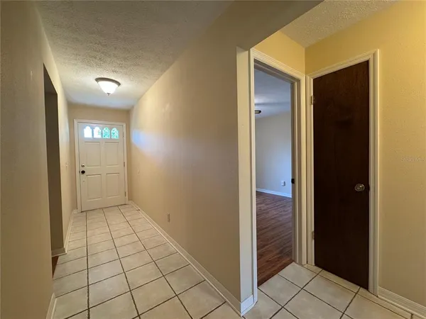 $395,000 | 1709 Sakura Drive, Valrico, FL 33596