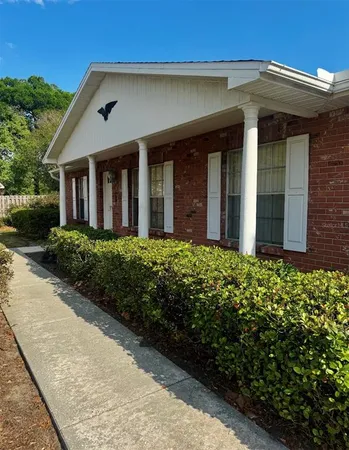 $395,000 | 1709 Sakura Drive, Valrico, FL 33596