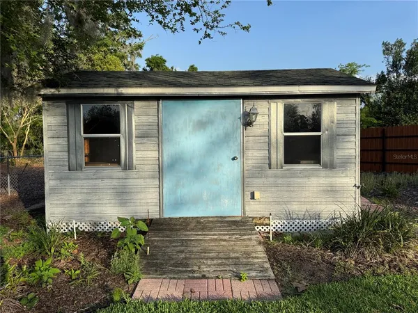 $395,000 | 1709 Sakura Drive, Valrico, FL 33596