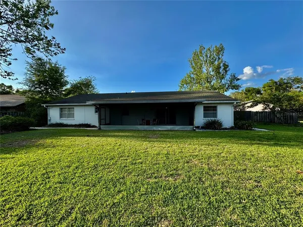 $395,000 | 1709 Sakura Drive, Valrico, FL 33596