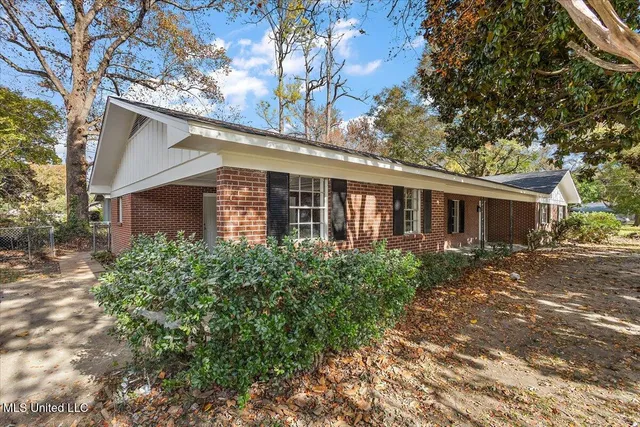 $180,000 | 307 East 18th Street, Yazoo City, MS 39194