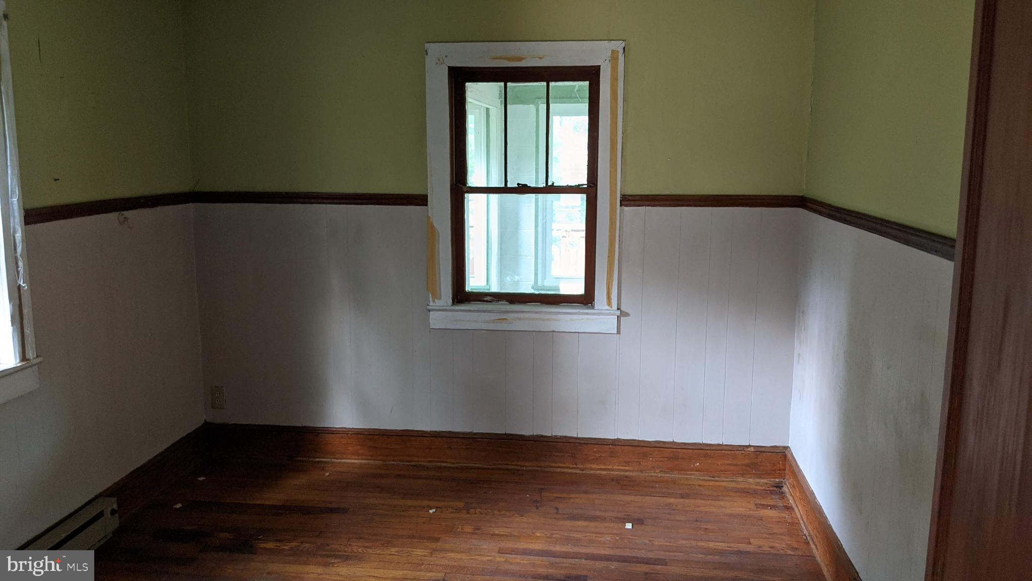 20459 Lahore Road Orange, VA 22960 - Photo 11 of 15 Main level office/extra bedroom